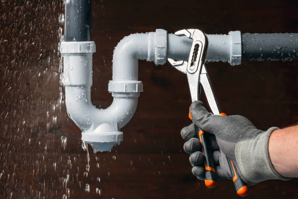 Professional Leak Detection technician working in Farmersville, TX